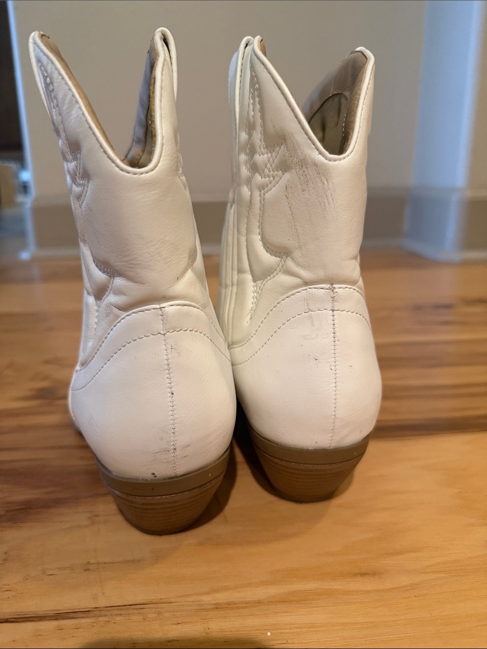 Boots - Picture 6 of 6